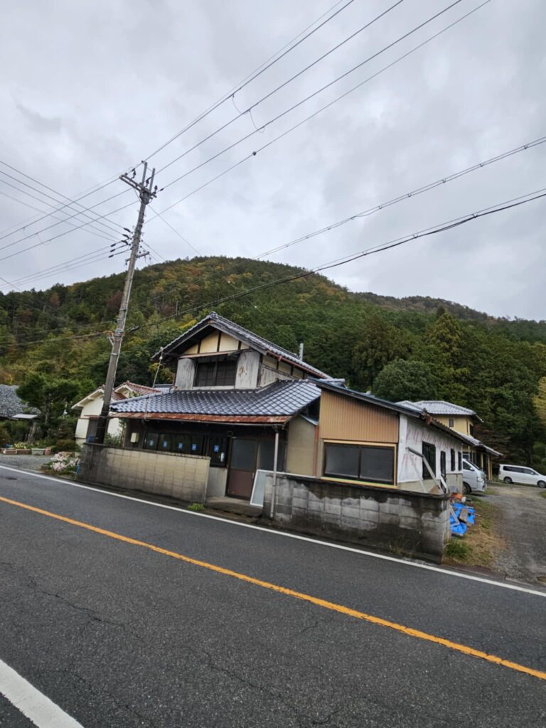 古民家外観ビフォー