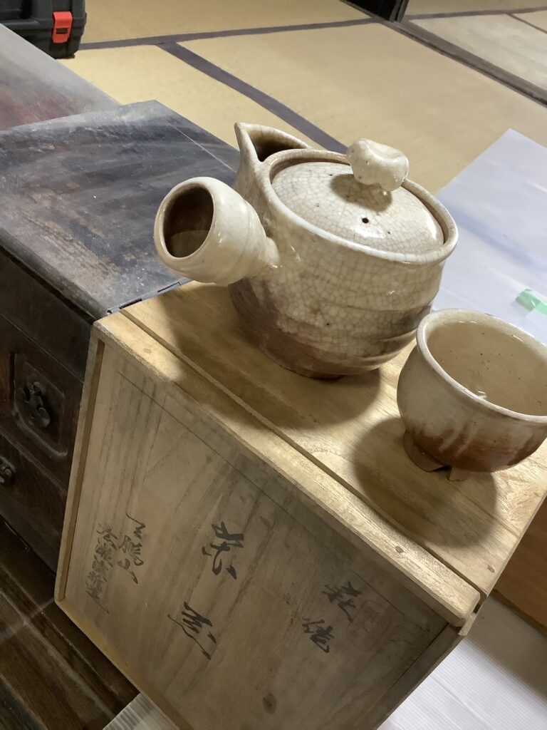 萩焼の急須と湯呑
