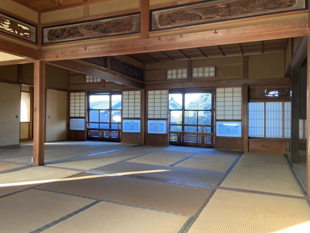 丹波古民家広間